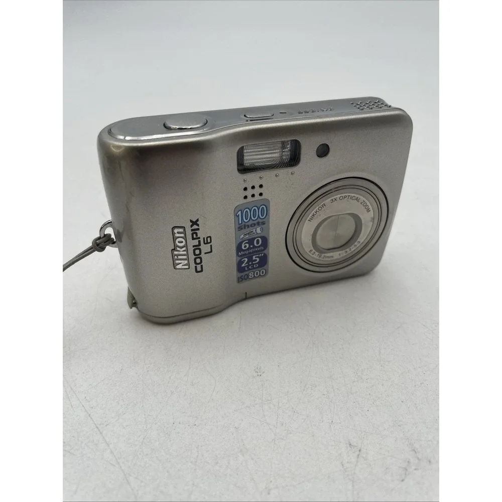 Nikon Coolpix L6 6MP Digital Camera 3X Optical Zoom+CD+Manuals +Case Tested Fine